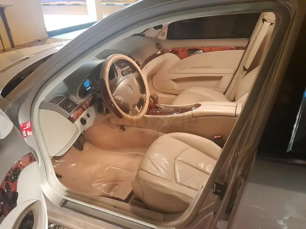 Mercedes-Benz E-Class E 200 Kompressor 5G-Tronic (163 حصان) - 3