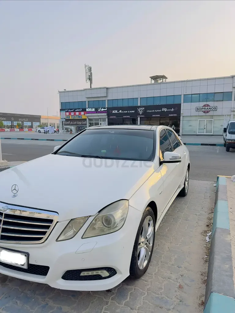 Mercedes-Benz E-Class E 200 T CGI BlueEfficiency 5G-Tronic (184 hp)