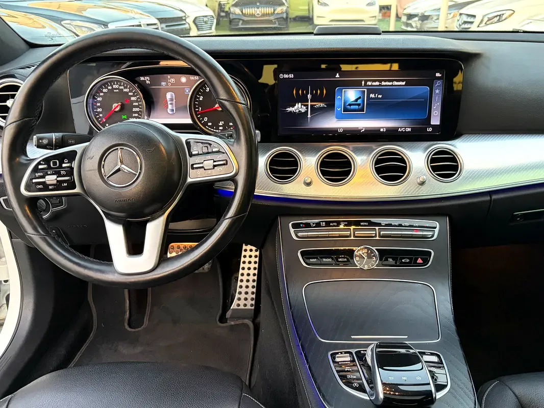Mercedes-Benz E-Class E 250 9G-TRONIC (211 hp) - 17
