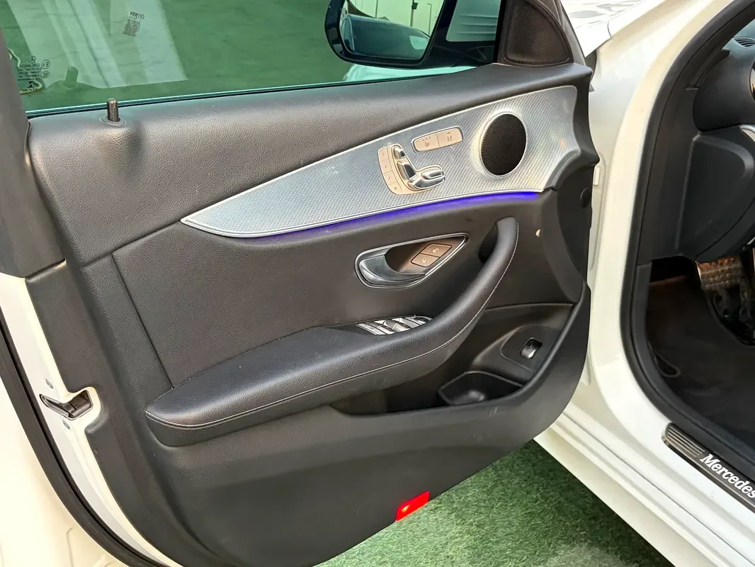 Mercedes-Benz E-Class E 250 9G-TRONIC (211 hp) - 15
