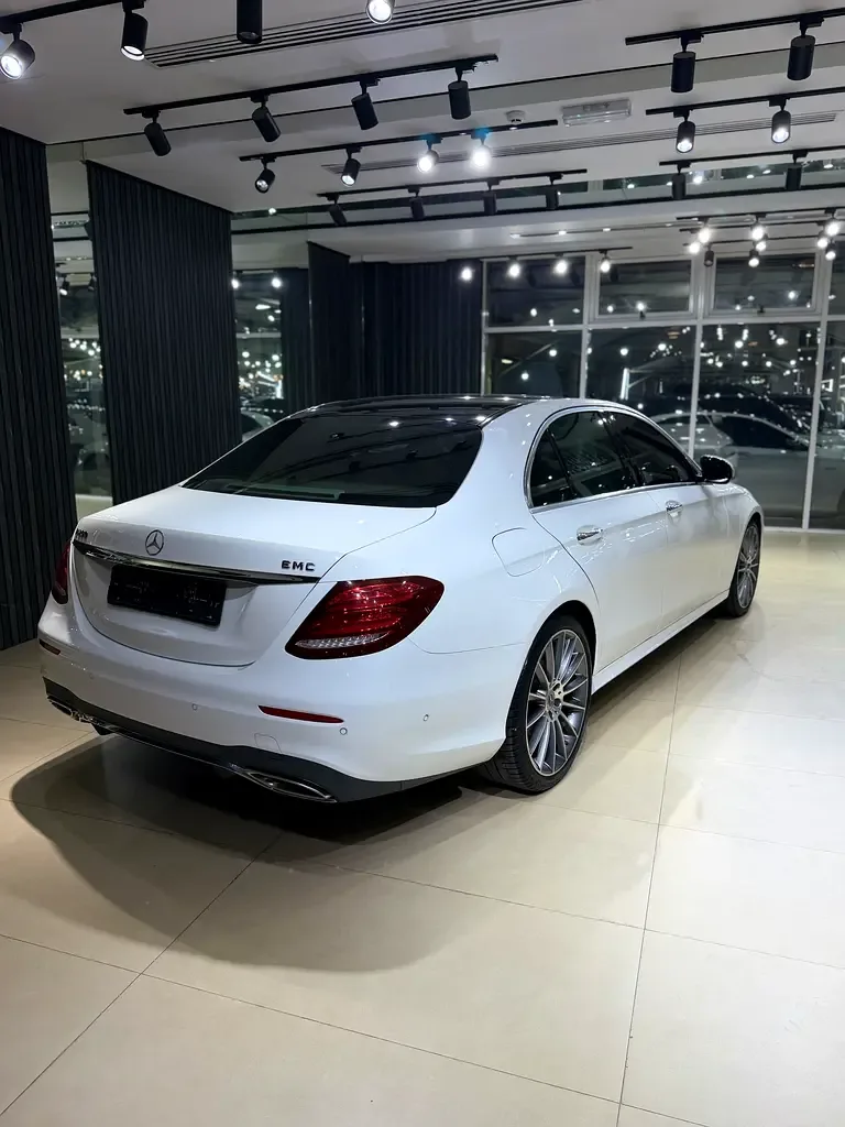 Mercedes-Benz E-Class E 250 9G-TRONIC (211 hp) - 10