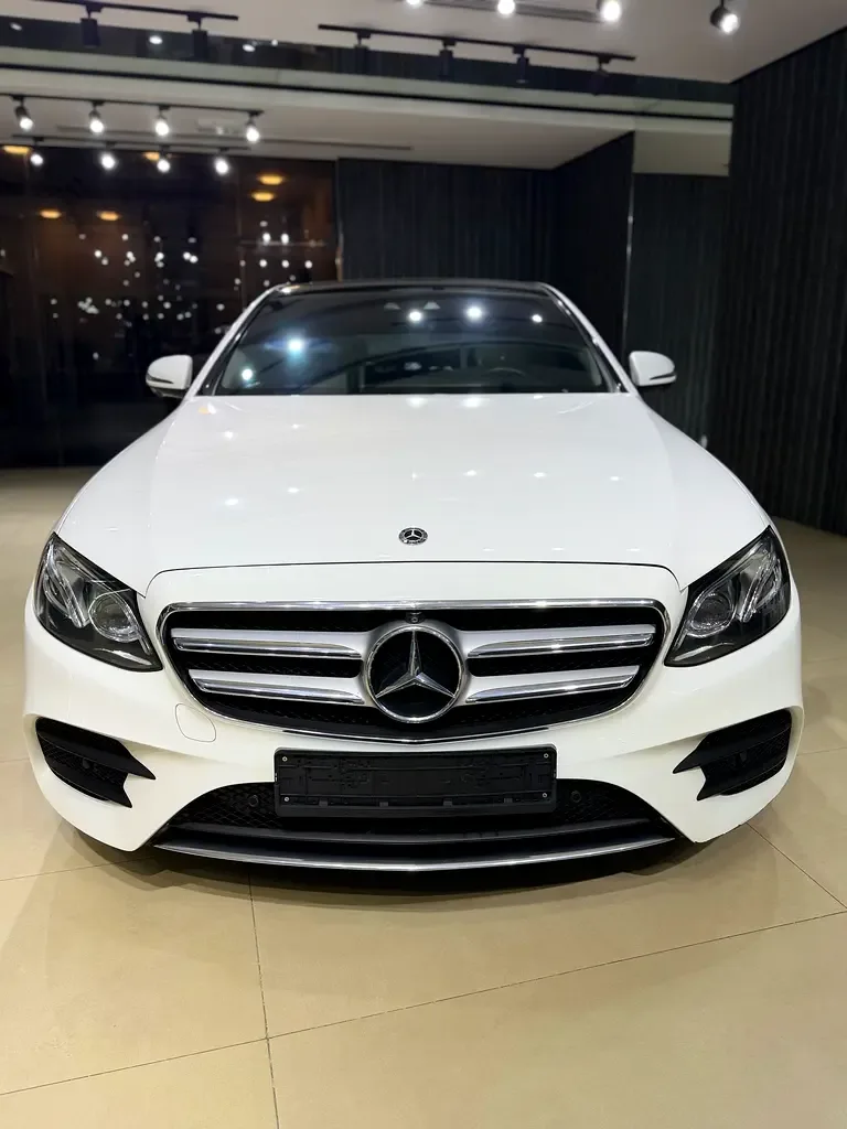 Mercedes-Benz E-Class E 250 9G-TRONIC (211 hp) - 11