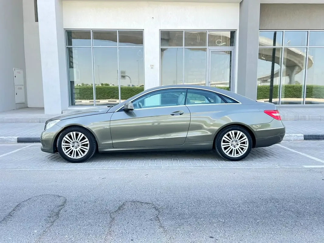 Mercedes-Benz E-Class E 250 T BlueEfficiency 7G-Tronic Plus (204 hp) - 4