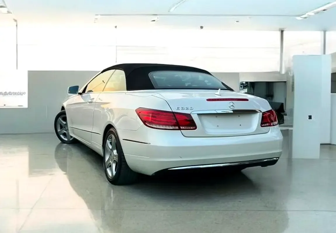 Mercedes-Benz E-Class E 300 7G-Tronic Plus (250 hp) - 7