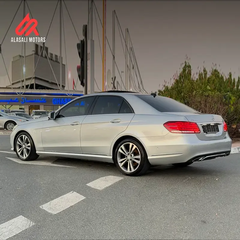 Mercedes-Benz E-Class E 300 7G-Tronic Plus (252 hp) - 4