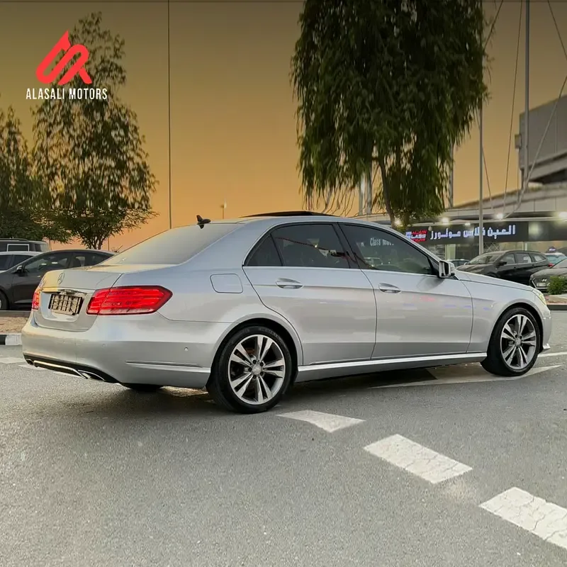 Mercedes-Benz E-Class E 300 7G-Tronic Plus (252 hp) - 6