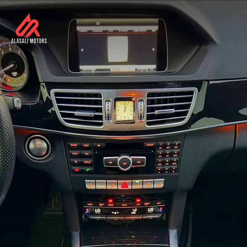 Mercedes-Benz E-Class E 300 7G-Tronic Plus (252 hp) - 13