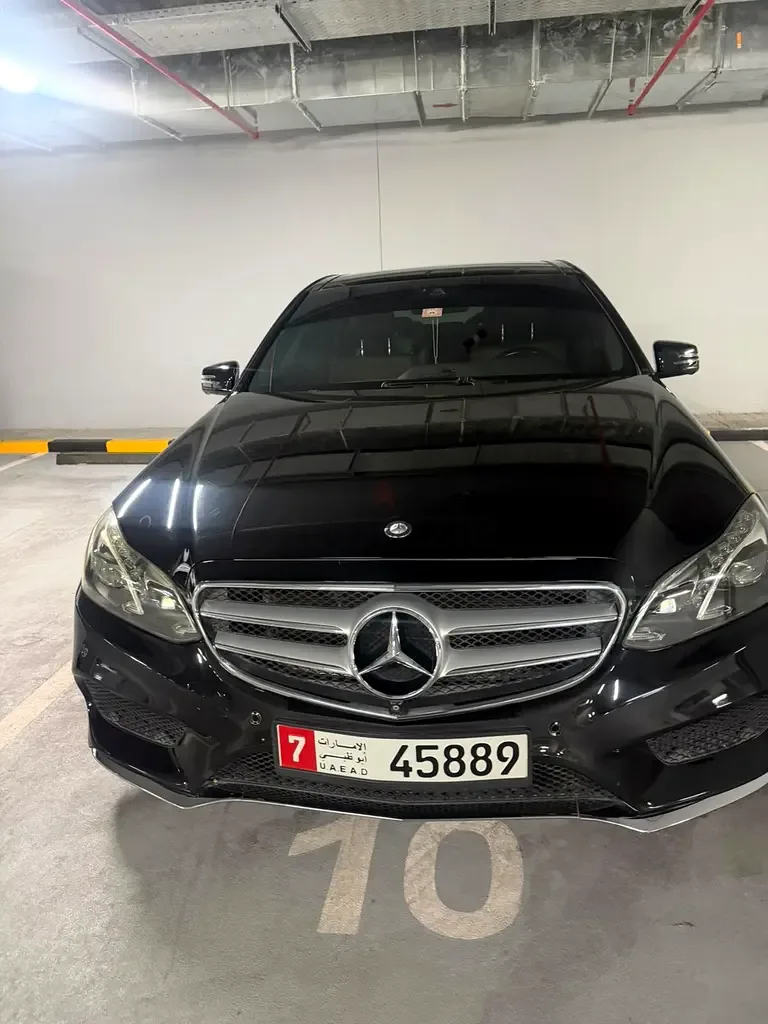 Mercedes-Benz E-Class E 300 7G-Tronic Plus (252 حصان)