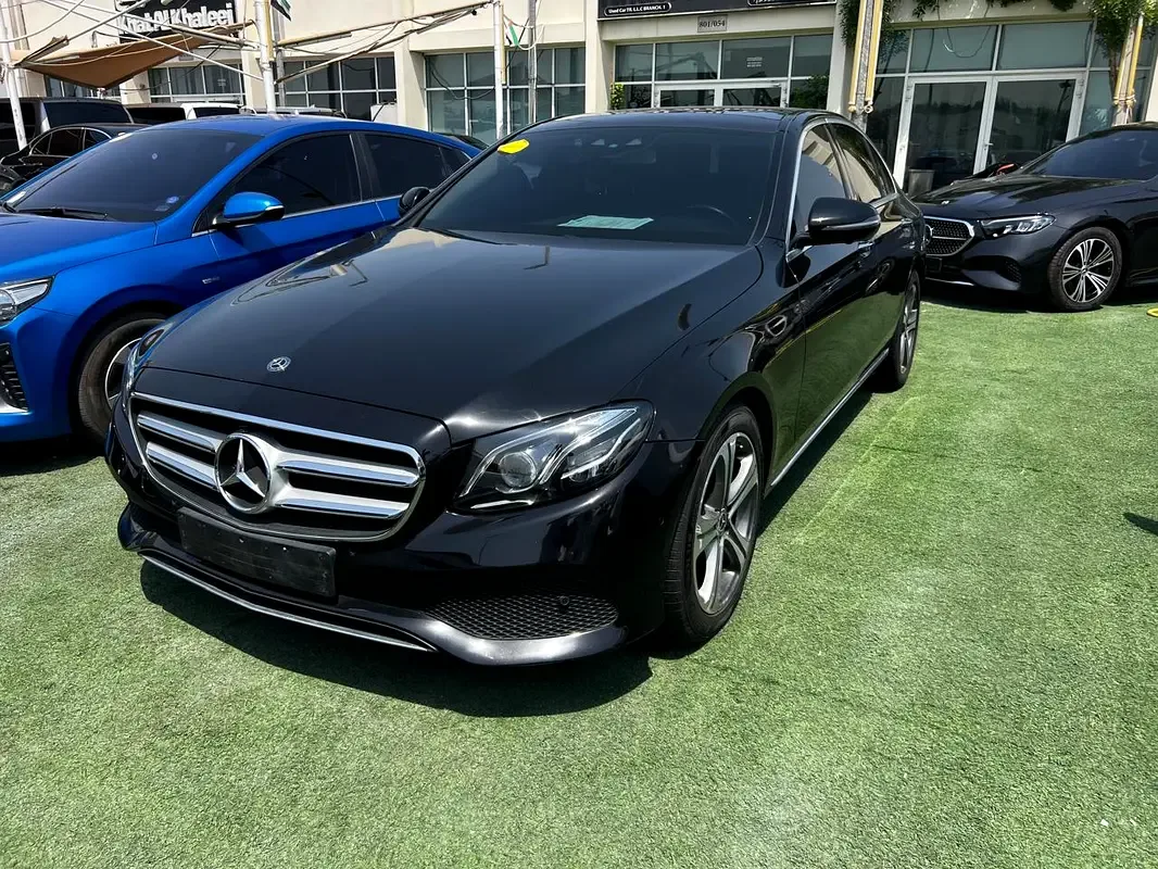 Mercedes-Benz E-Class E 300 9G-TRONIC (245 hp) - 9
