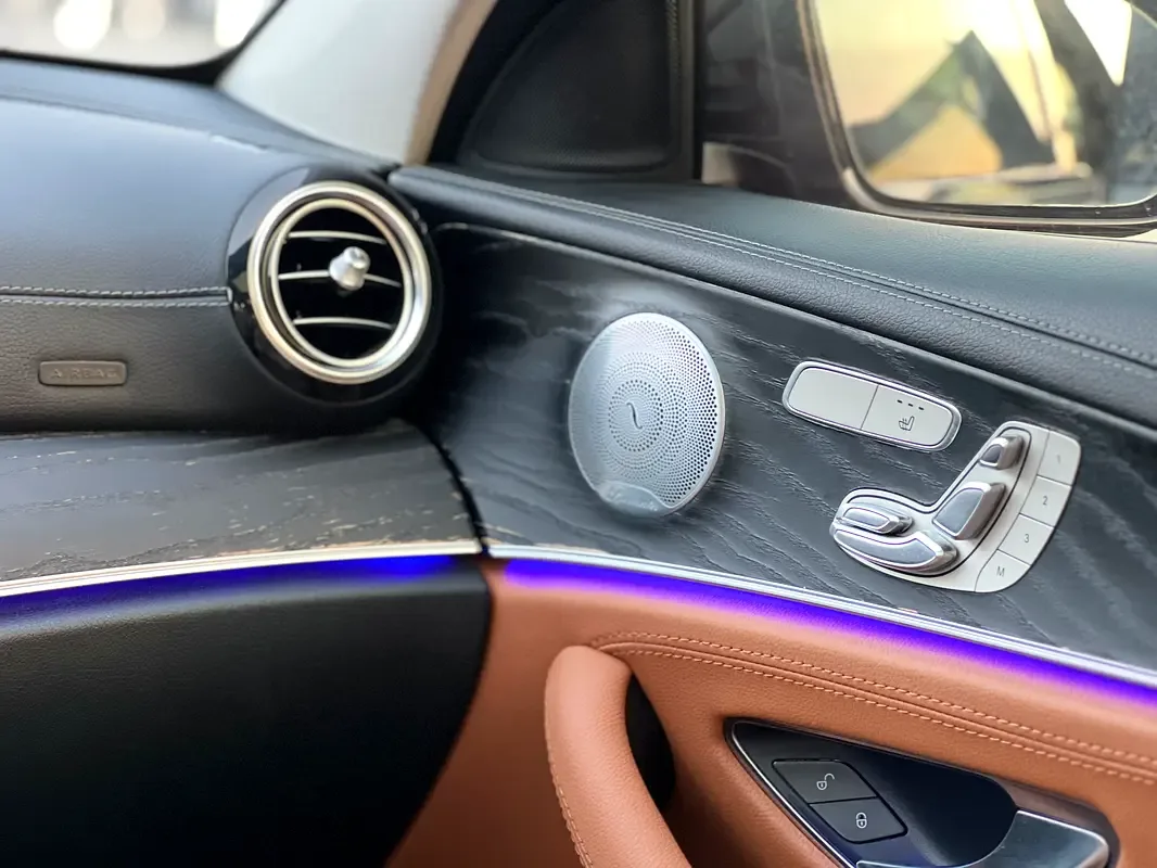Mercedes-Benz E-Class E 300 9G-TRONIC (245 حصان) - 14