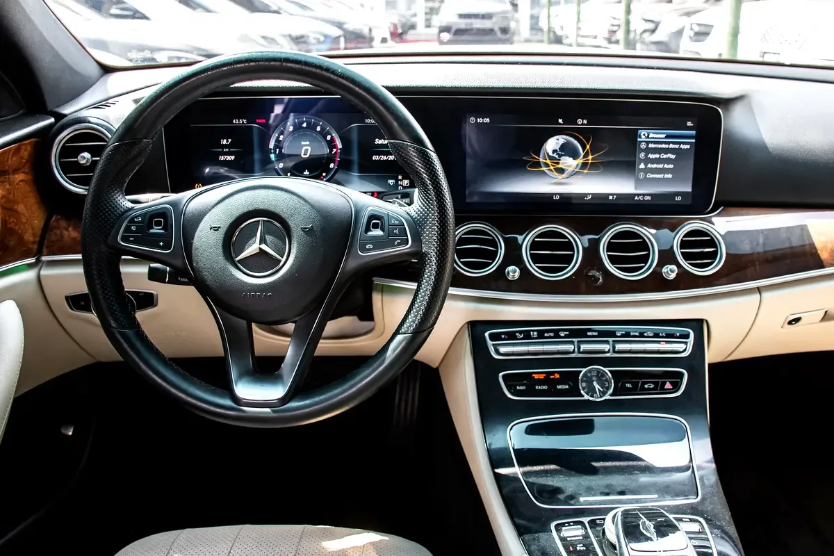 Mercedes-Benz E-Class E 300 9G-TRONIC (245 hp) - 9