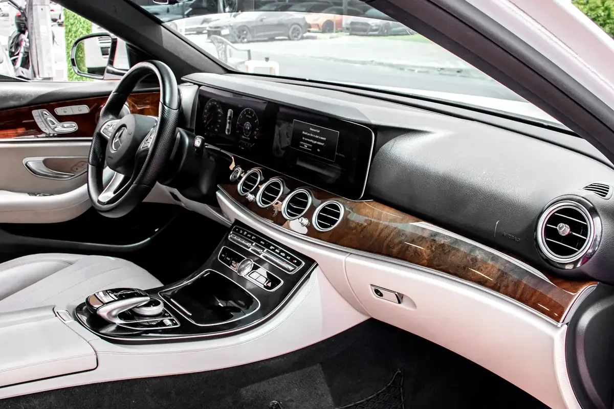 Mercedes-Benz E-Class E 300 9G-TRONIC (245 hp) - 10