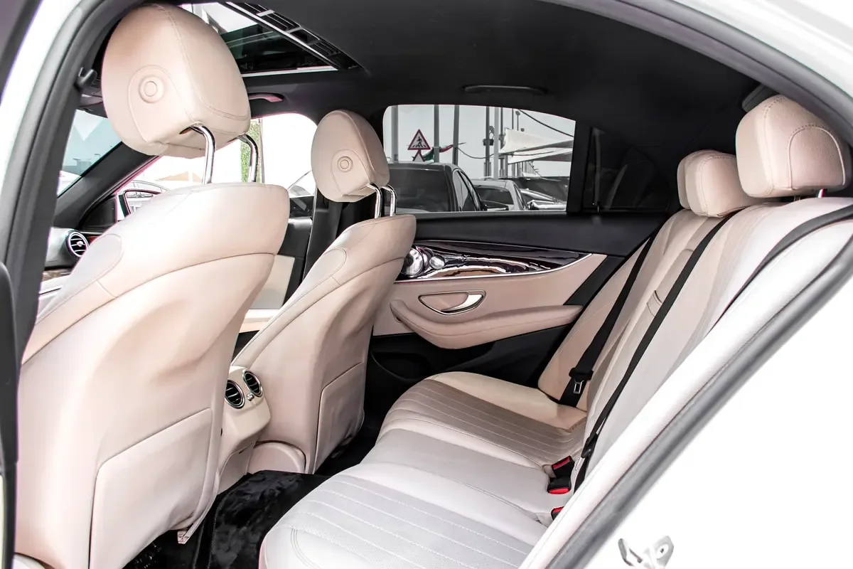 Mercedes-Benz E-Class E 300 9G-TRONIC (245 hp) - 16