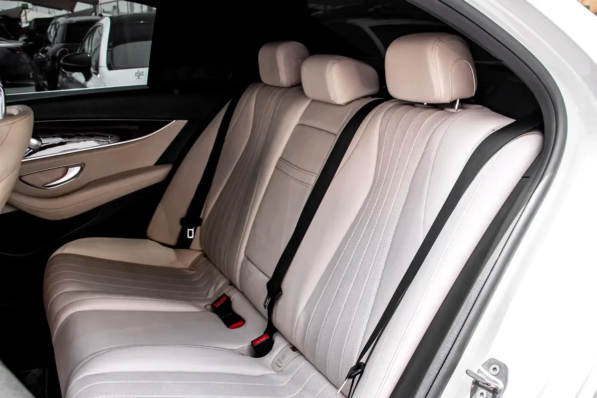 Mercedes-Benz E-Class E 300 9G-TRONIC (245 hp) - 17