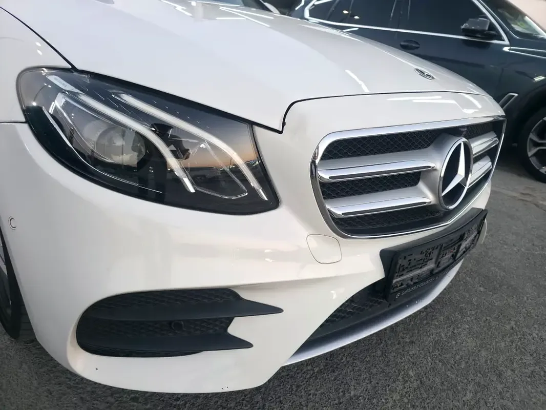 Mercedes-Benz E-Class E 300 9G-TRONIC (245 hp) - 4