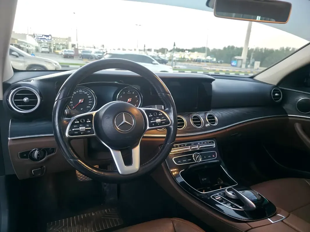 Mercedes-Benz E-Class E 300 9G-TRONIC (245 hp) - 10