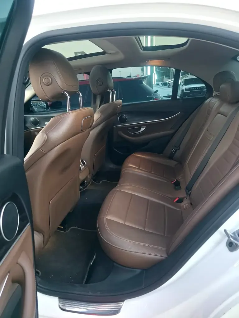 Mercedes-Benz E-Class E 300 9G-TRONIC (245 hp) - 15