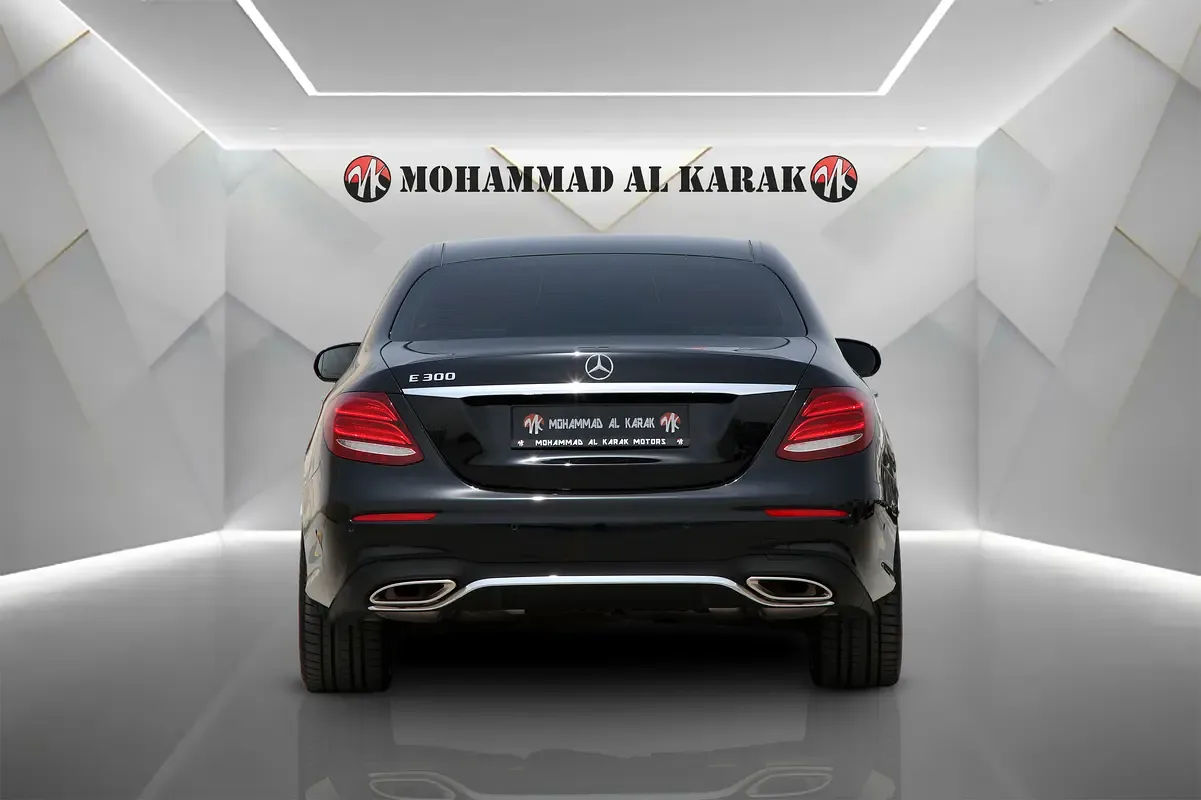 Mercedes-Benz E-Class E 300 9G-TRONIC (245 حصان) - 4