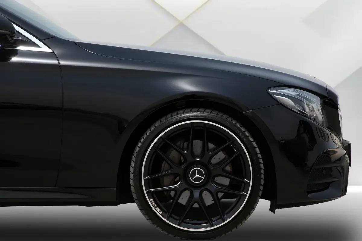 Mercedes-Benz E-Class E 300 9G-TRONIC (245 حصان) - 7
