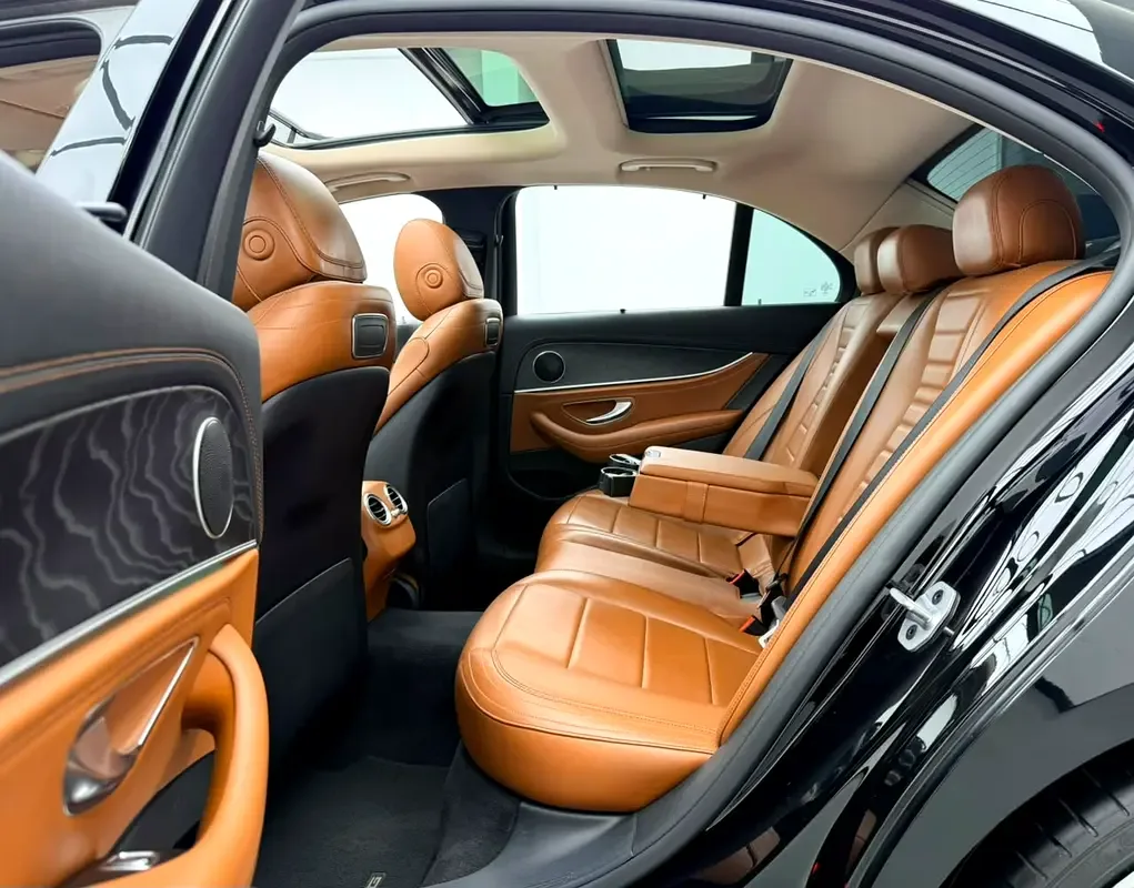 Mercedes-Benz E-Class E 300 9G-TRONIC (245 hp) - 17