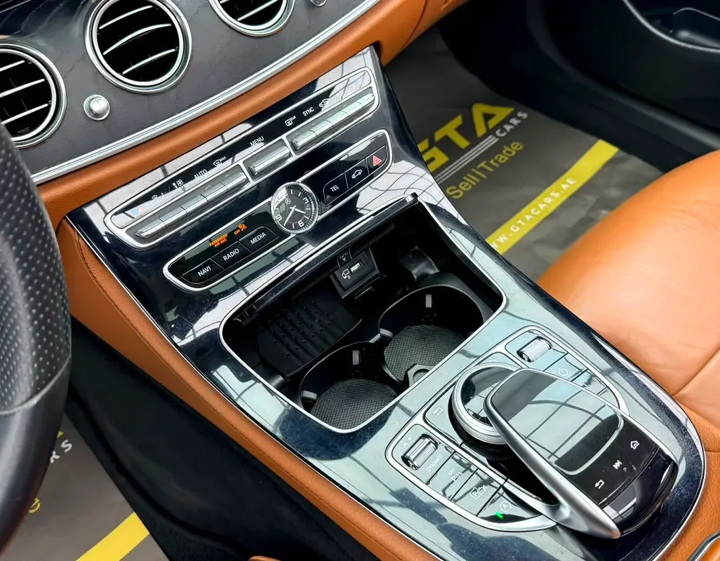 Mercedes-Benz E-Class E 300 9G-TRONIC (245 hp) - 16