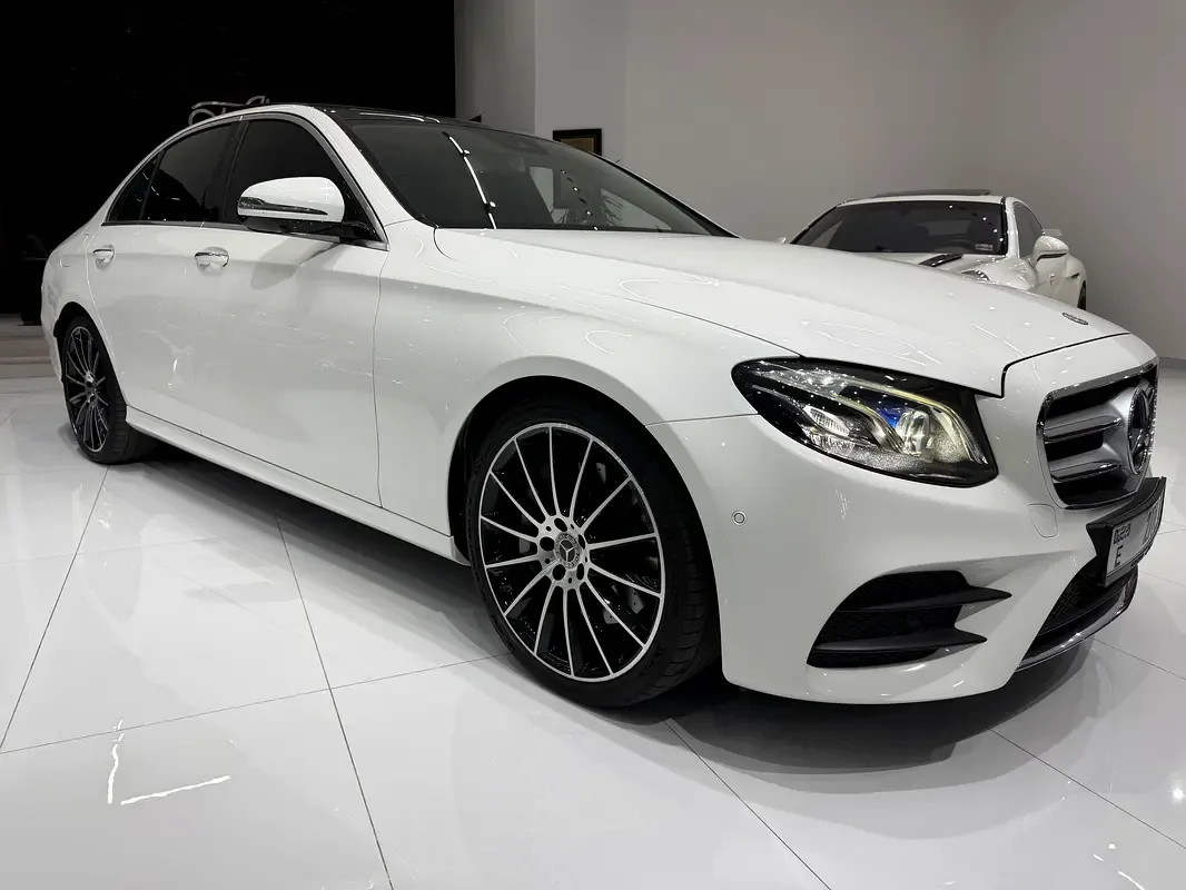 Mercedes-Benz E-Class E 300 9G-TRONIC (245 حصان) - 3