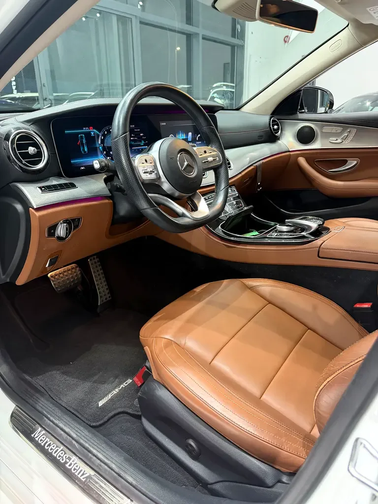 Mercedes-Benz E-Class E 300 9G-TRONIC (245 حصان) - 12