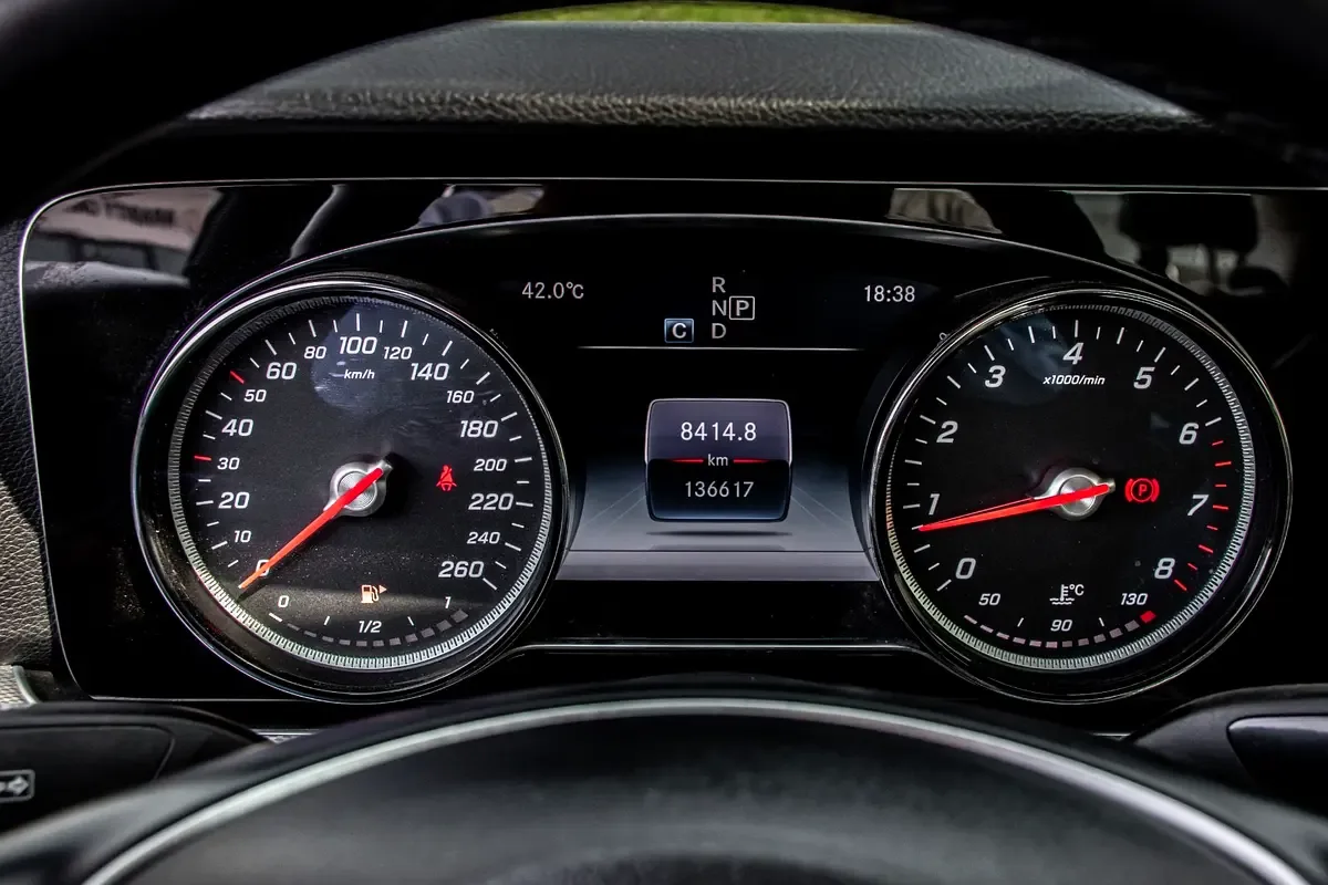 Mercedes-Benz E-Class E 300 9G-TRONIC (245 hp) - 10