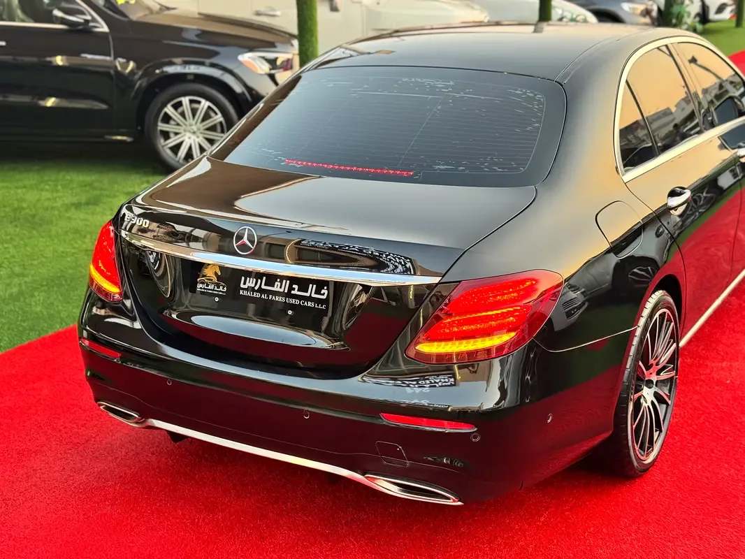 Mercedes-Benz E-Class E 300 9G-TRONIC (245 hp) - 10