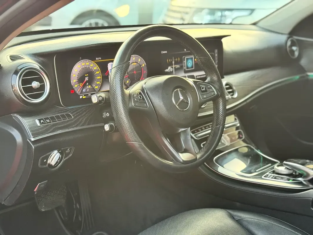 Mercedes-Benz E-Class E 300 9G-TRONIC (245 hp) - 12