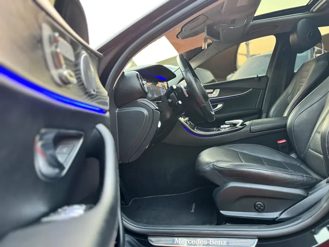 Mercedes-Benz E-Class E 300 9G-TRONIC (245 hp) - 11