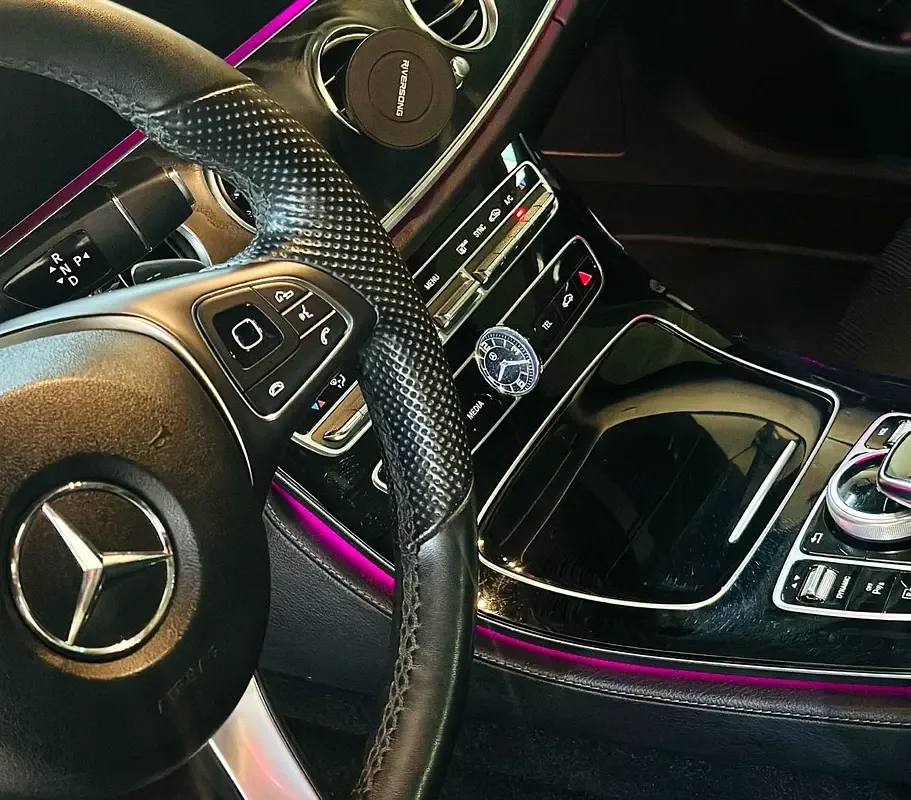 Mercedes-Benz E-Class E 300 9G-TRONIC (245 hp) - 11