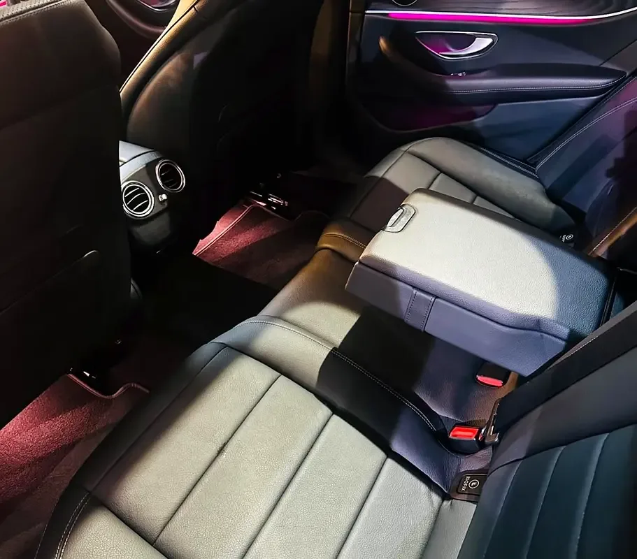 Mercedes-Benz E-Class E 300 9G-TRONIC (245 hp) - 12