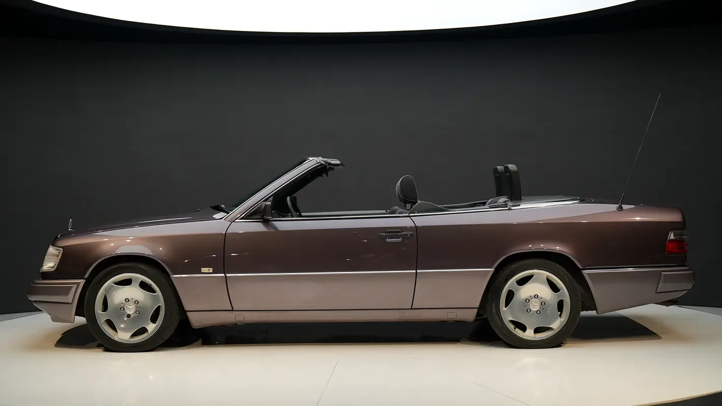 Mercedes-Benz E-Class E 320 4AT (220 hp) - 3