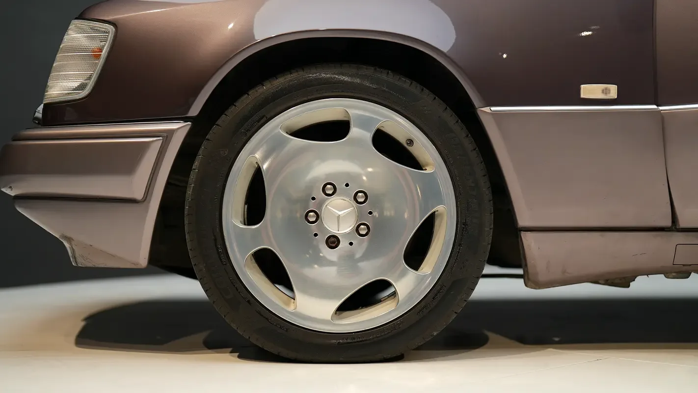 Mercedes-Benz E-Class E 320 4AT (220 hp) - 7