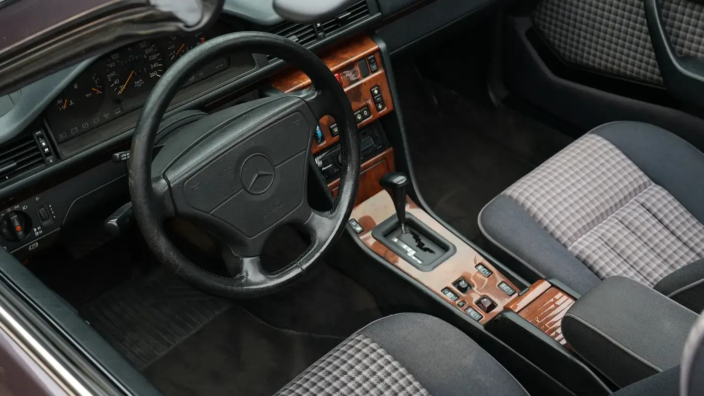 Mercedes-Benz E-Class E 320 4AT (220 hp) - 8