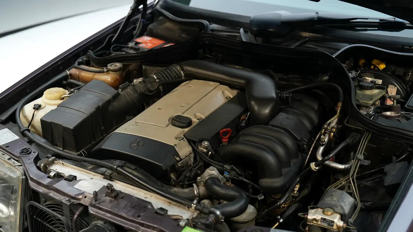 Mercedes-Benz E-Class E 320 4AT (220 hp) - 17