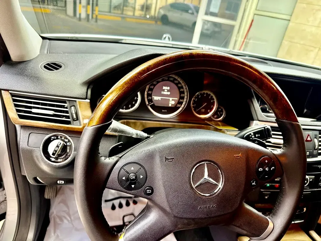Mercedes-Benz E-Class E 350 7G-Tronic Plus (272 hp) - 4