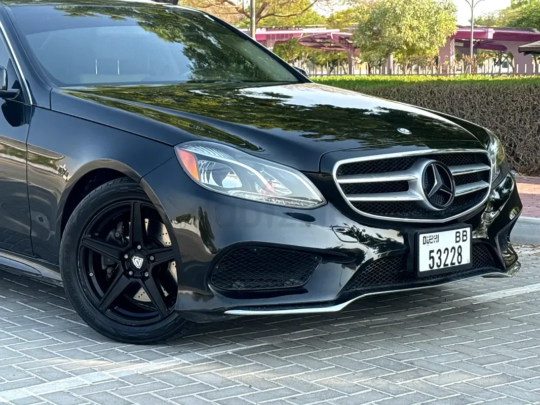 Mercedes-Benz E-Class E 350 7G-Tronic Plus (306 حصان) - 4