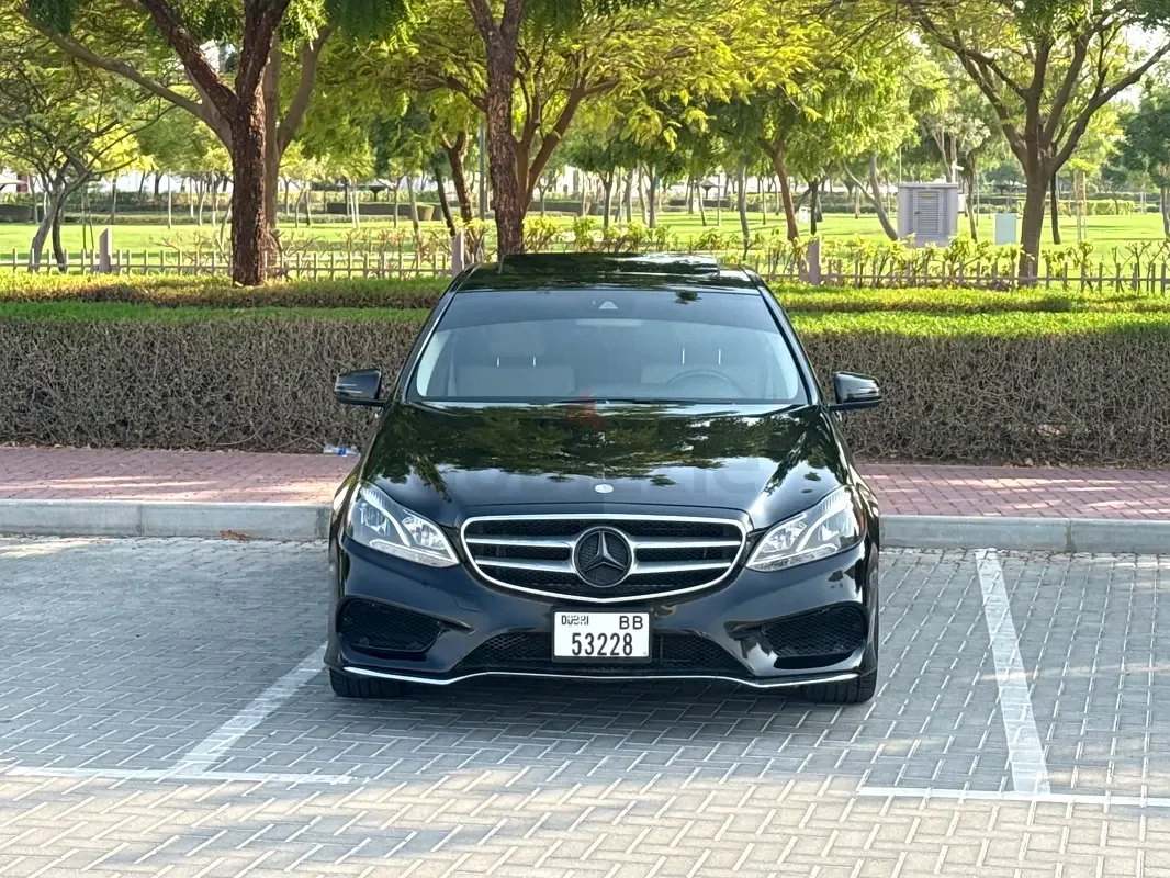 Mercedes-Benz E-Class E 350 7G-Tronic Plus (306 حصان) - 2