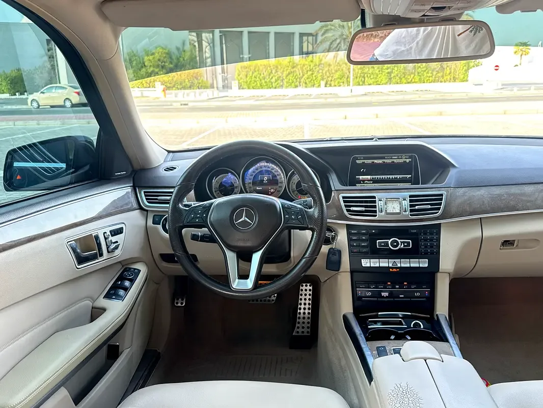 Mercedes-Benz E-Class E 350 7G-Tronic Plus (306 حصان) - 14