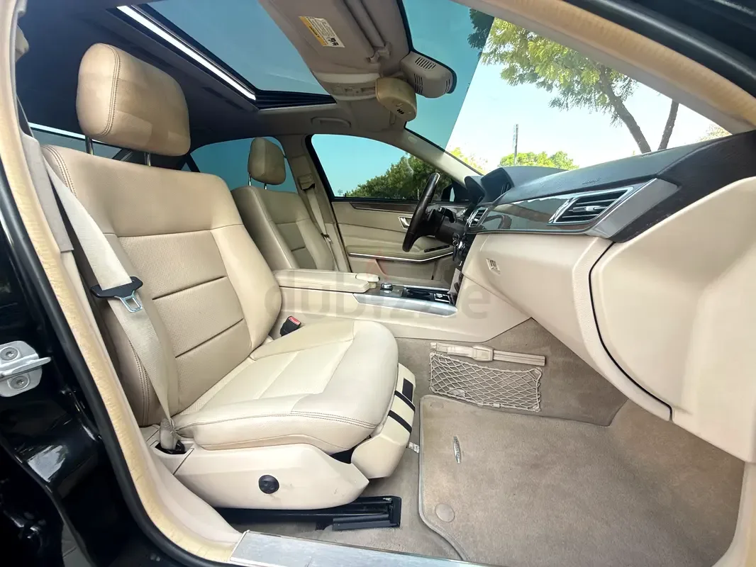 Mercedes-Benz E-Class E 350 7G-Tronic Plus (306 حصان) - 16