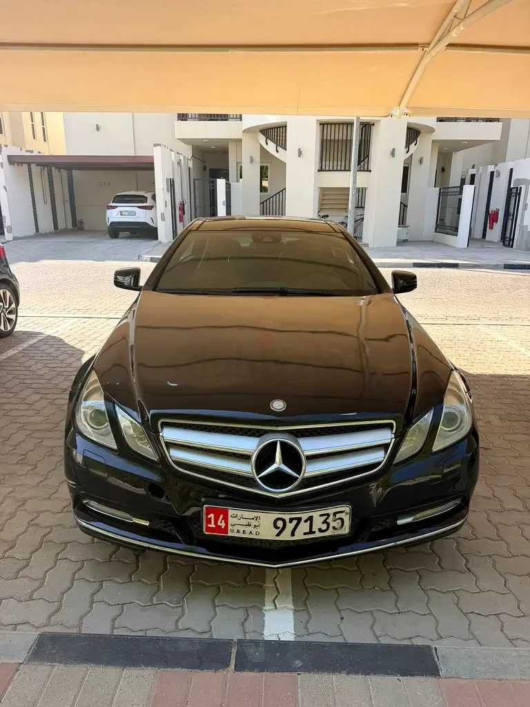 Mercedes-Benz E-Class E 350 BlueEfficiency 7G-Tronic Plus (306 حصان) - 3