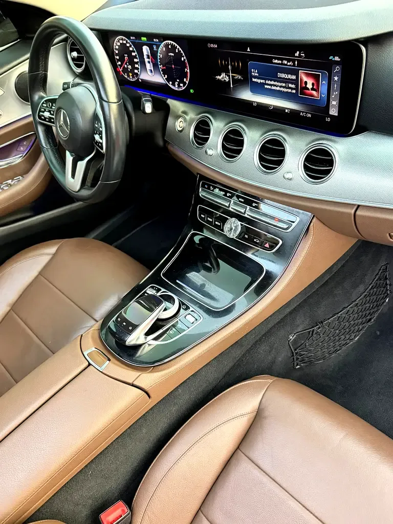 Mercedes-Benz E-Class E 350 e 9G-TRONIC (211 حصان) - 16