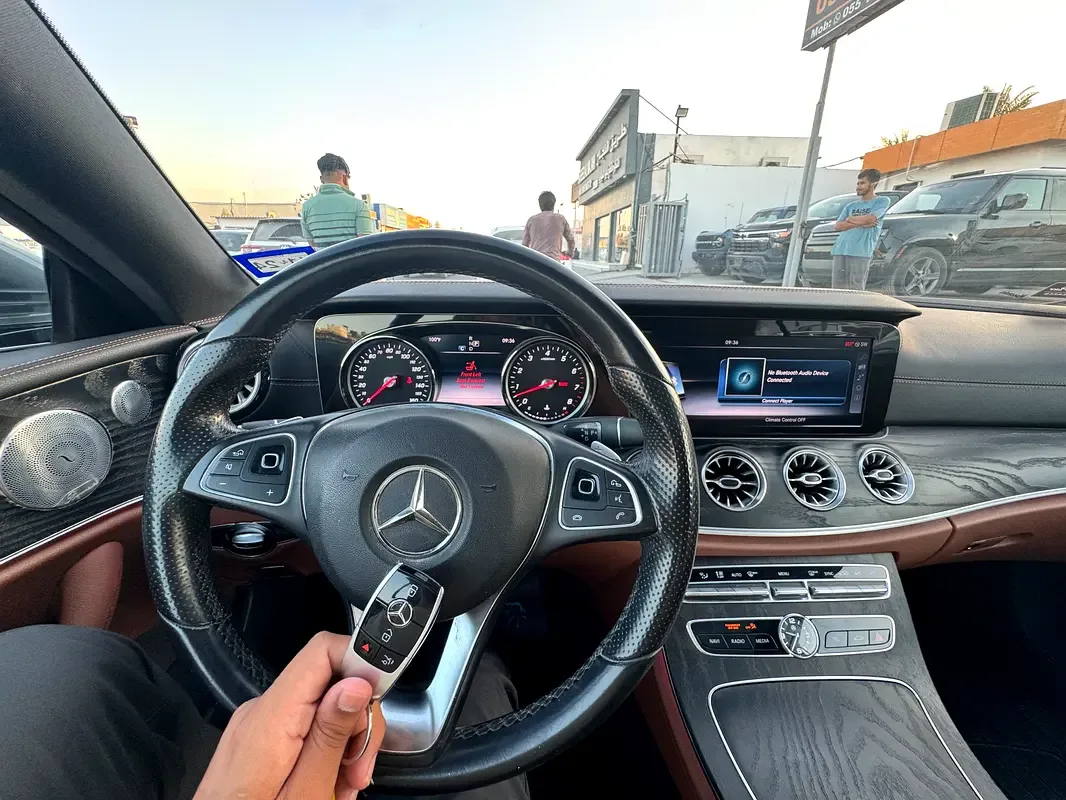 Mercedes-Benz E-Class E 400 4MATIC G-TRONIC (333 حصان) - 12