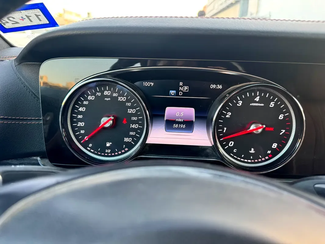 Mercedes-Benz E-Class E 400 4MATIC G-TRONIC (333 حصان) - 13