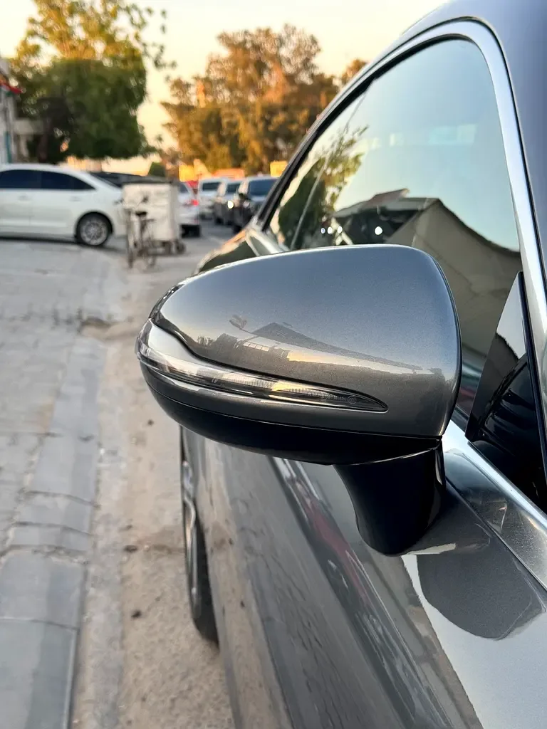 Mercedes-Benz E-Class E 400 4MATIC G-TRONIC (333 حصان) - 19