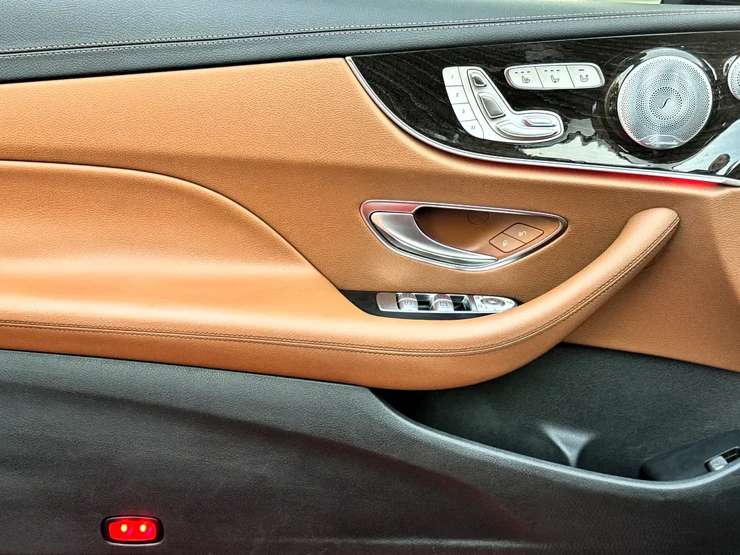 Mercedes-Benz E-Class E 400 4MATIC G-TRONIC (333 hp) - 15