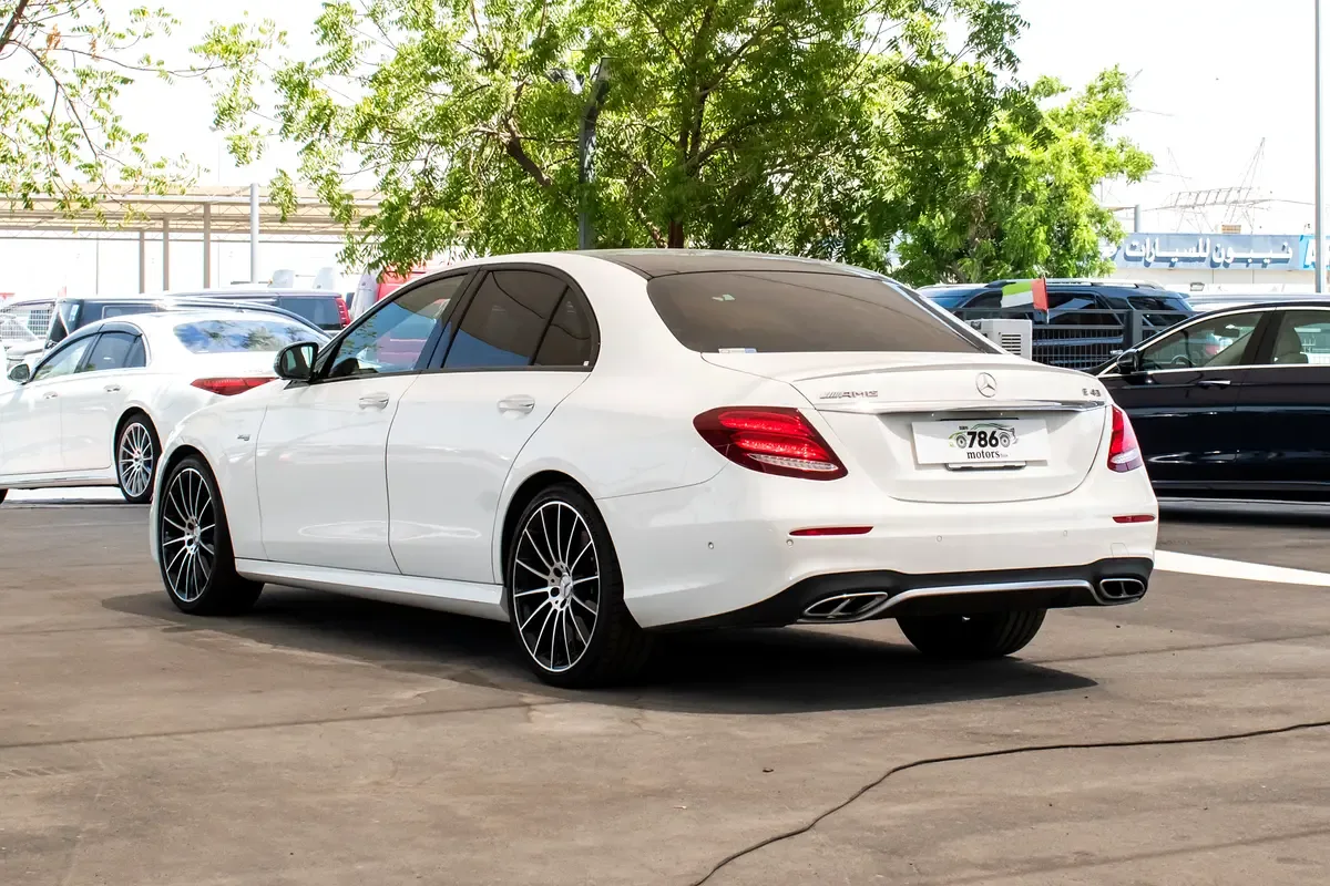 Mercedes-Benz E-Class E 43 AMG 4MATIC 9G-TRONIC (401 حصان) - 8