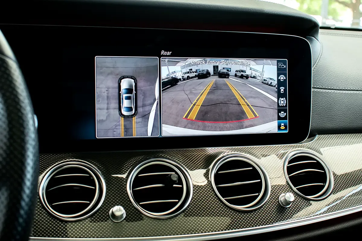 Mercedes-Benz E-Class E 43 AMG 4MATIC 9G-TRONIC (401 حصان) - 16